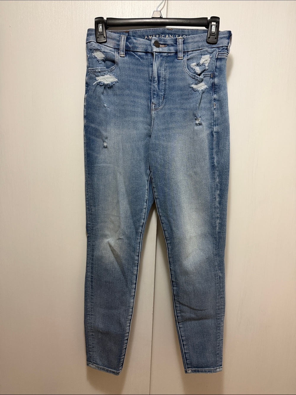 American Eagle Outfitters Light Blue Distressed Skinny Jeans